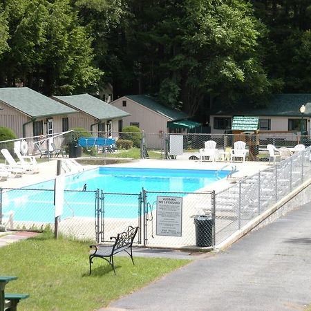 Lincoln Log Colony Lake George Quarto foto