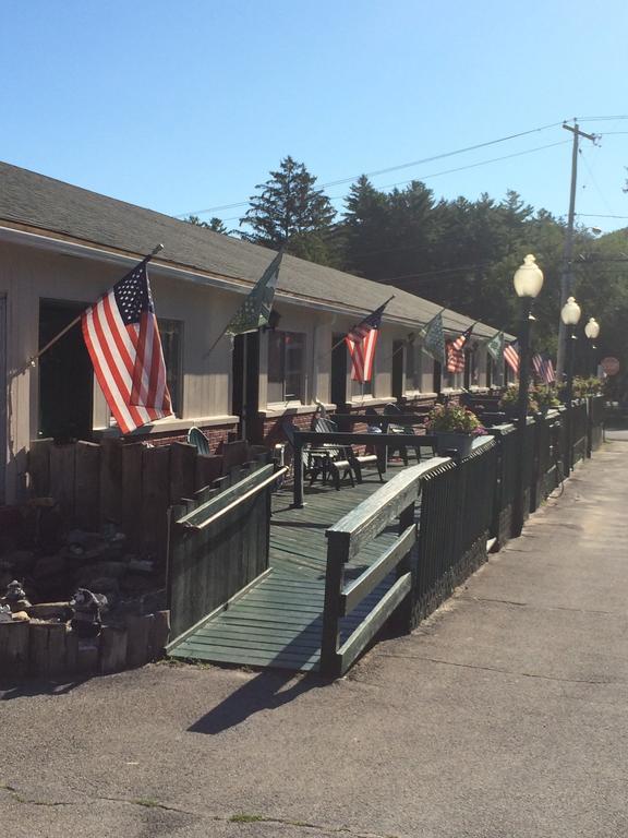 Lincoln Log Colony Lake George Quarto foto