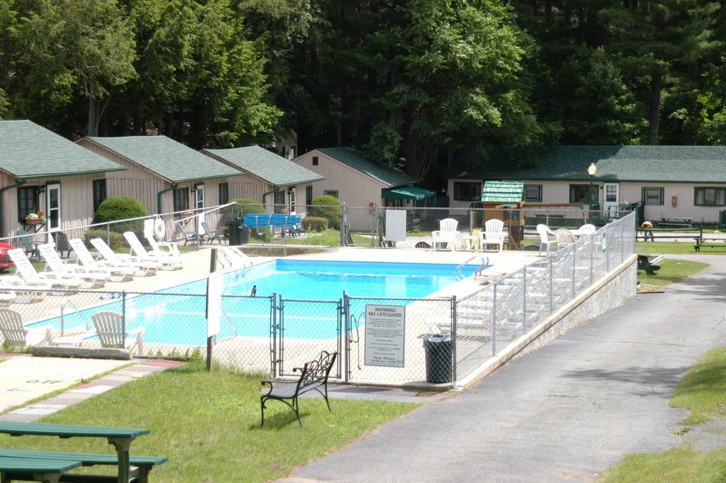 Lincoln Log Colony Lake George Quarto foto