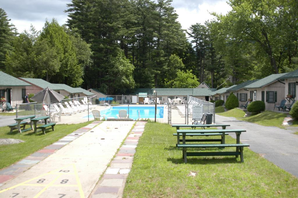 Lincoln Log Colony Lake George Quarto foto