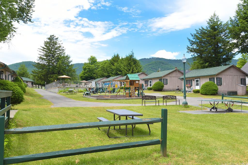 Lincoln Log Colony Lake George Exterior foto